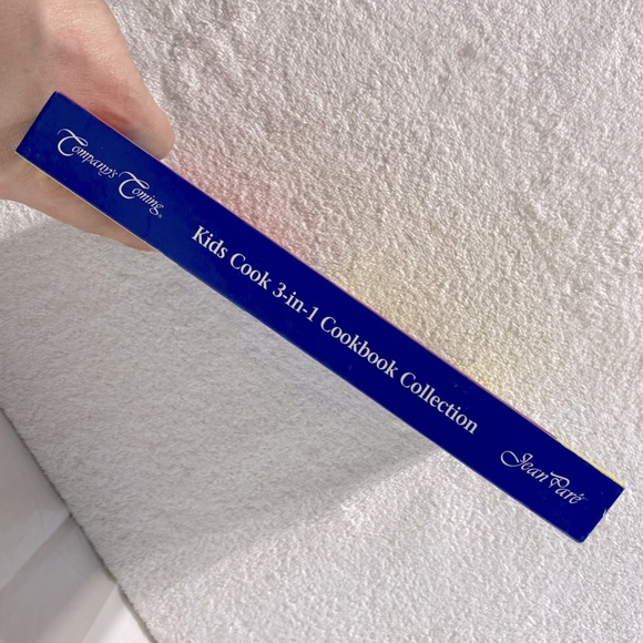 Vintage Company’s Coming Lids Cook 3in1 Collection Cookbook - Picture 13 of 13